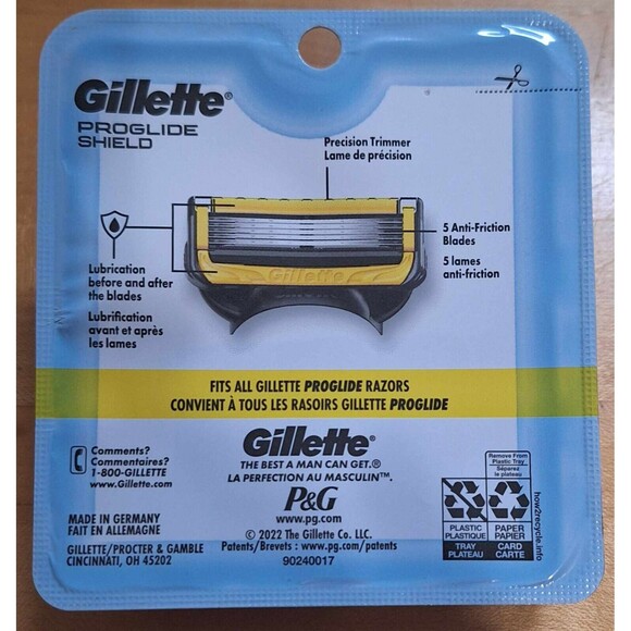 Gillette Fusion ProShield 5 Razor Blade - 4 Cartridges - Picture 2 of 2